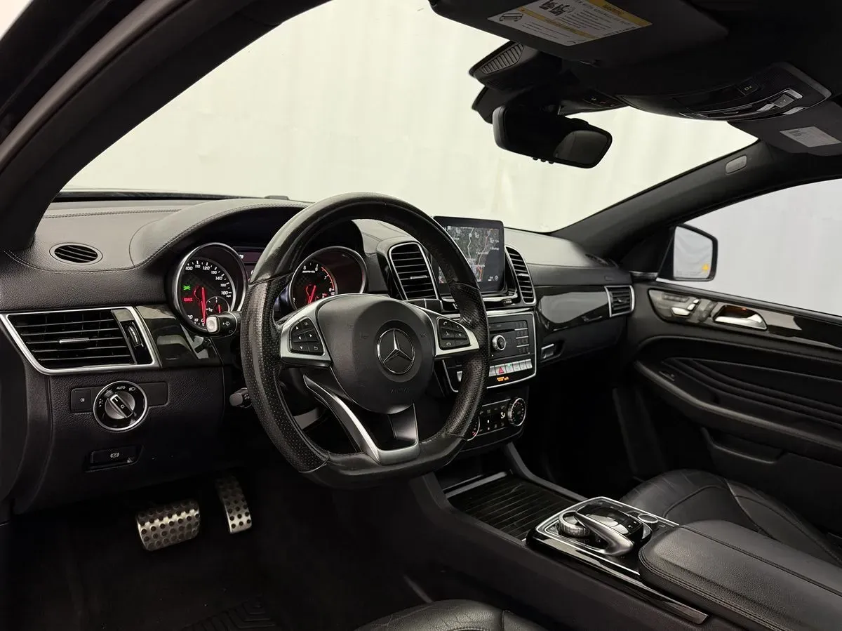 Mercedes-Benz GLE photo 7