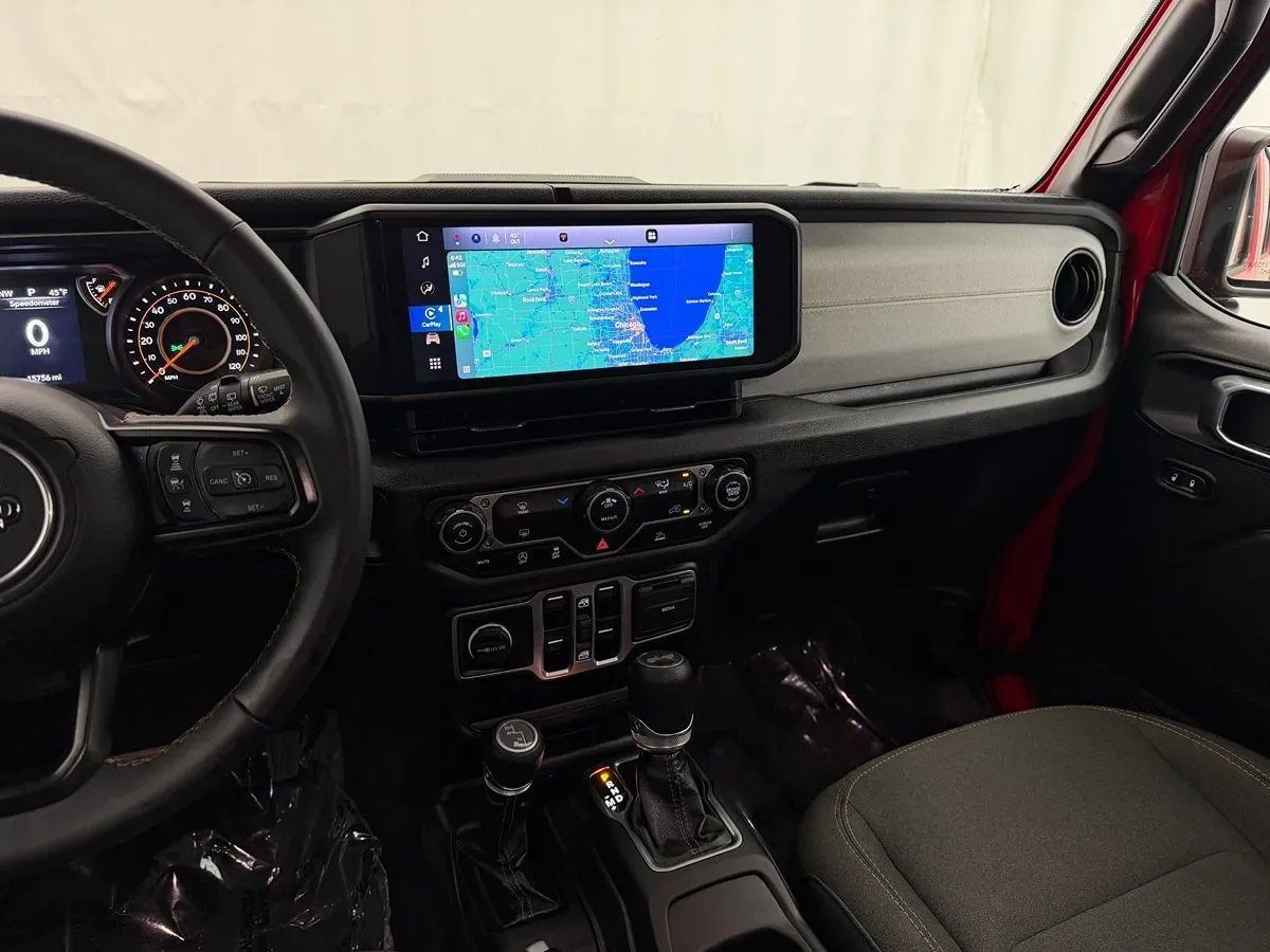 Jeep Wrangler photo 17