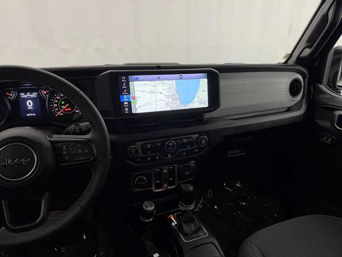 Jeep Wrangler photo 17