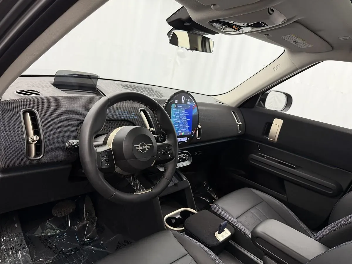 Mini Countryman photo 6