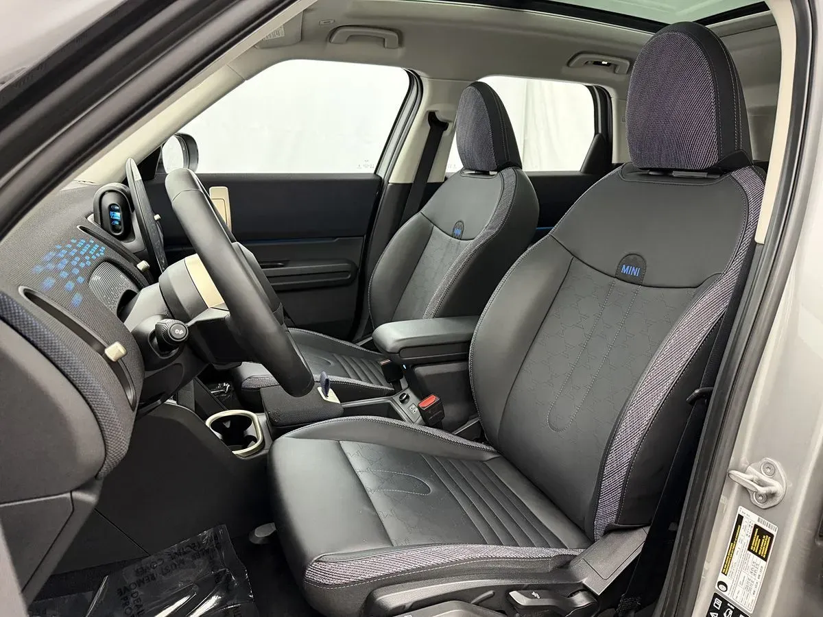 Mini Countryman photo 8