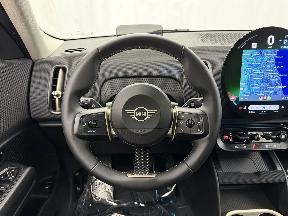 Mini Countryman photo 9