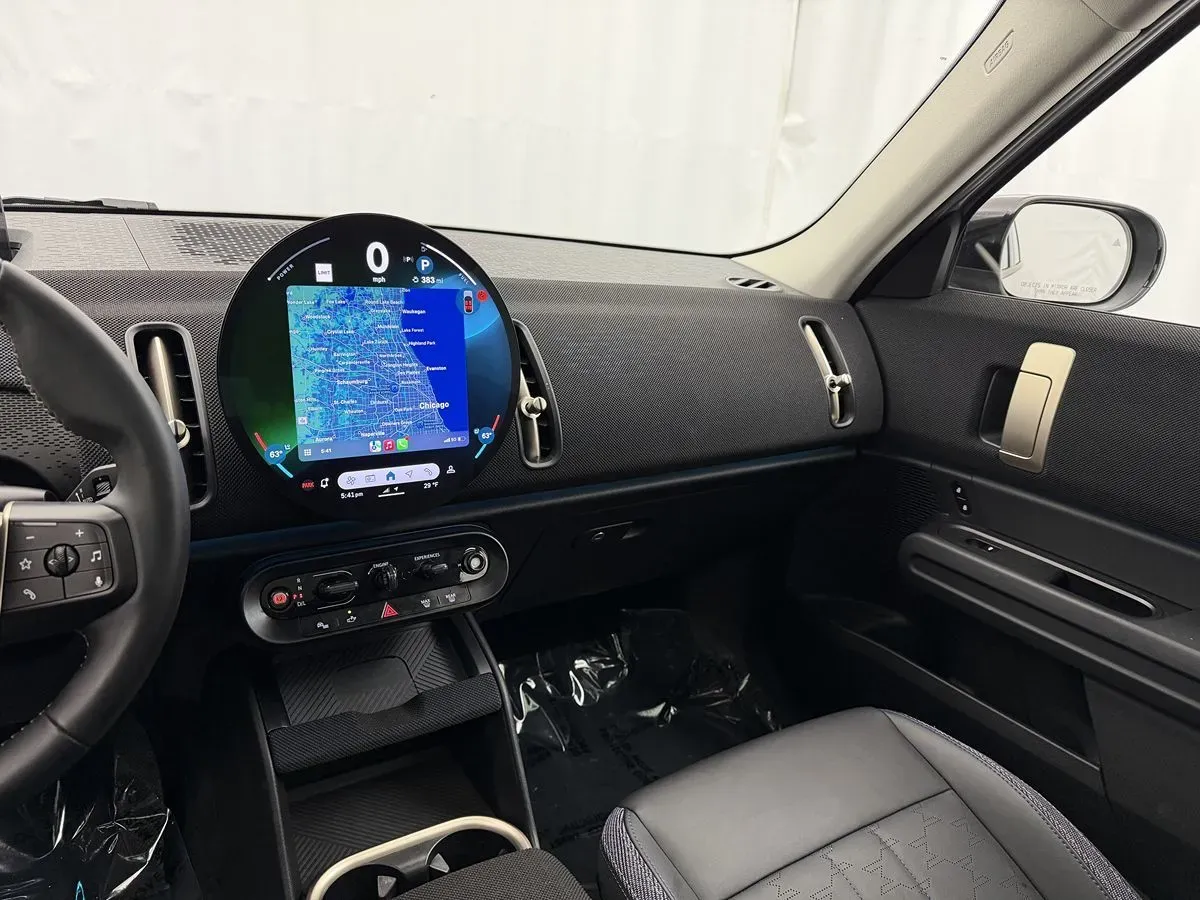 Mini Countryman photo 13
