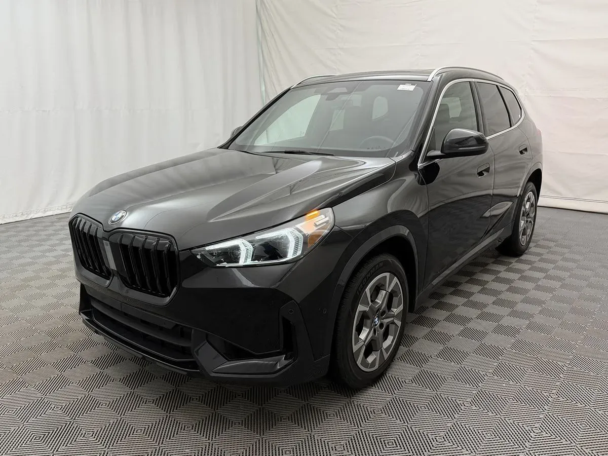 BMW X1 photo 2