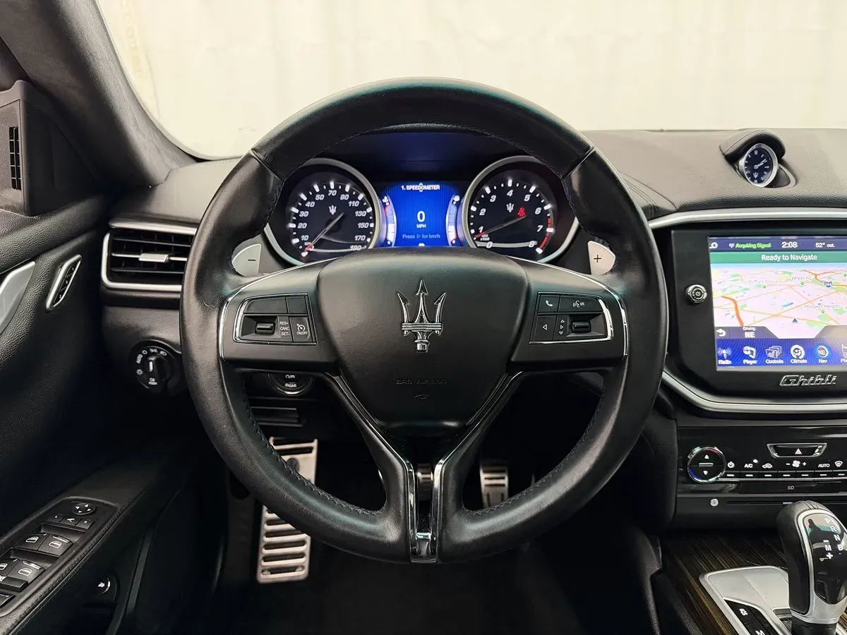 Maserati Ghibli photo 11
