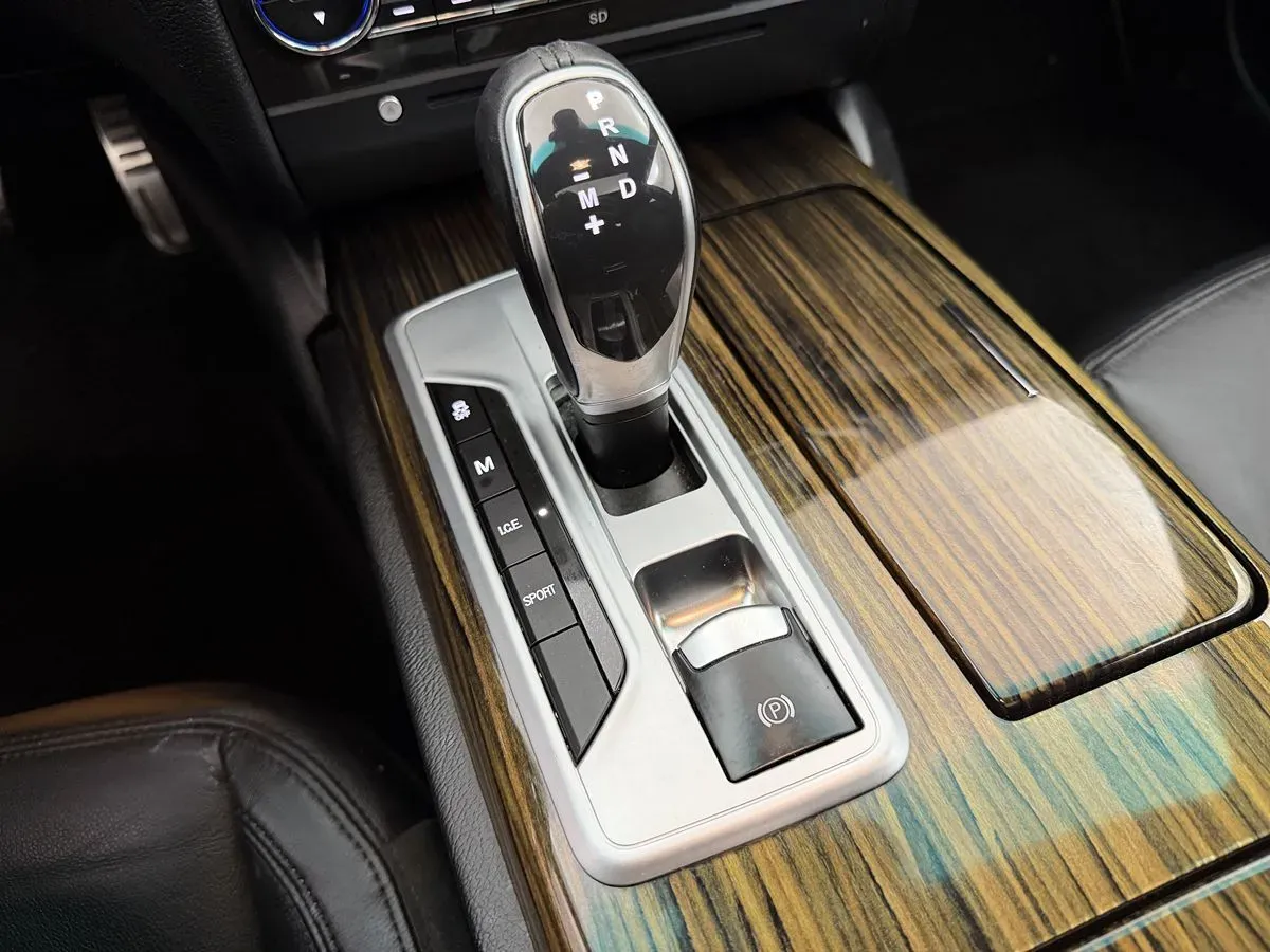 Maserati Ghibli photo 23