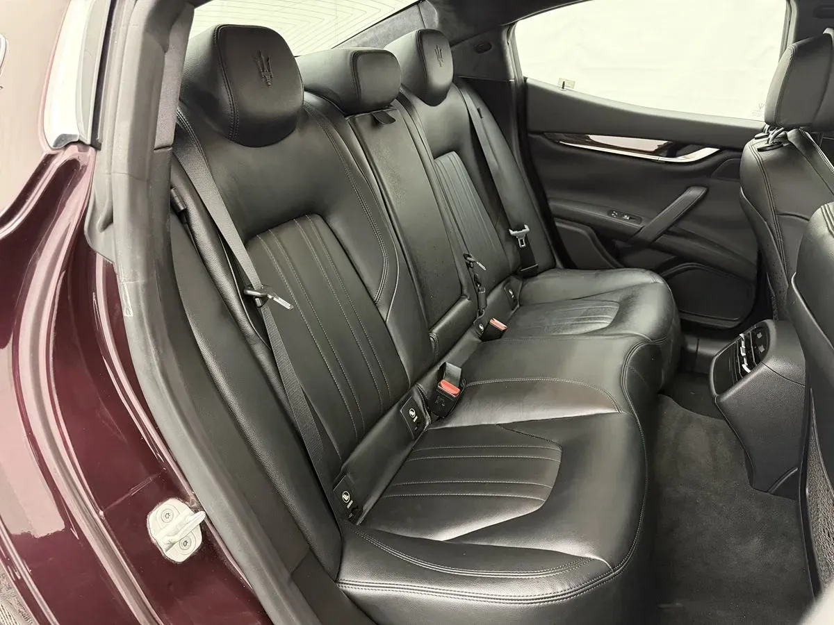 Maserati Ghibli photo 25