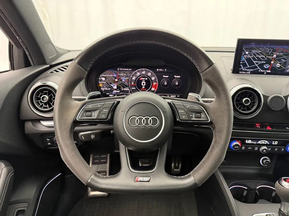 Audi RS 3 photo 11