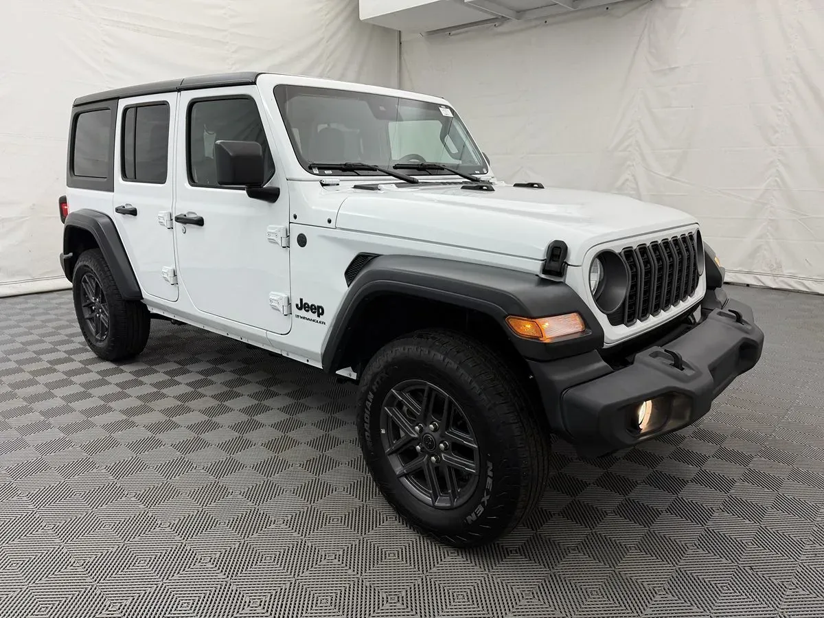 Jeep Wrangler photo 3