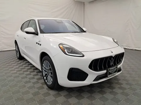Photos of 2023 Maserati Grecale GT for sale in Arlington Heights, IL at Autos of Chicago