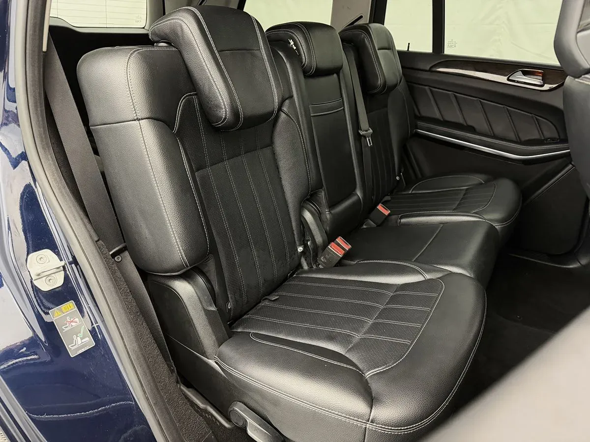 Mercedes-Benz GL-Class photo 28