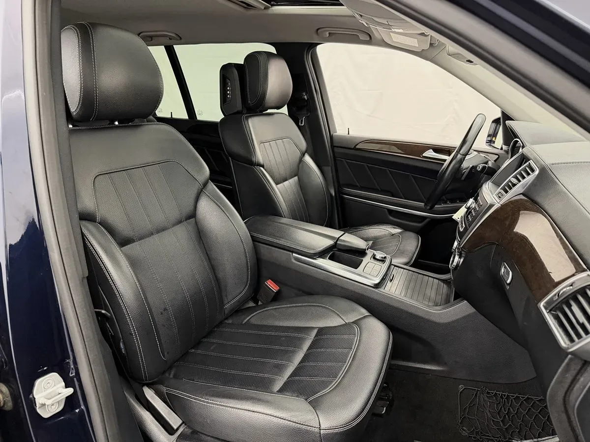 Mercedes-Benz GL-Class photo 31