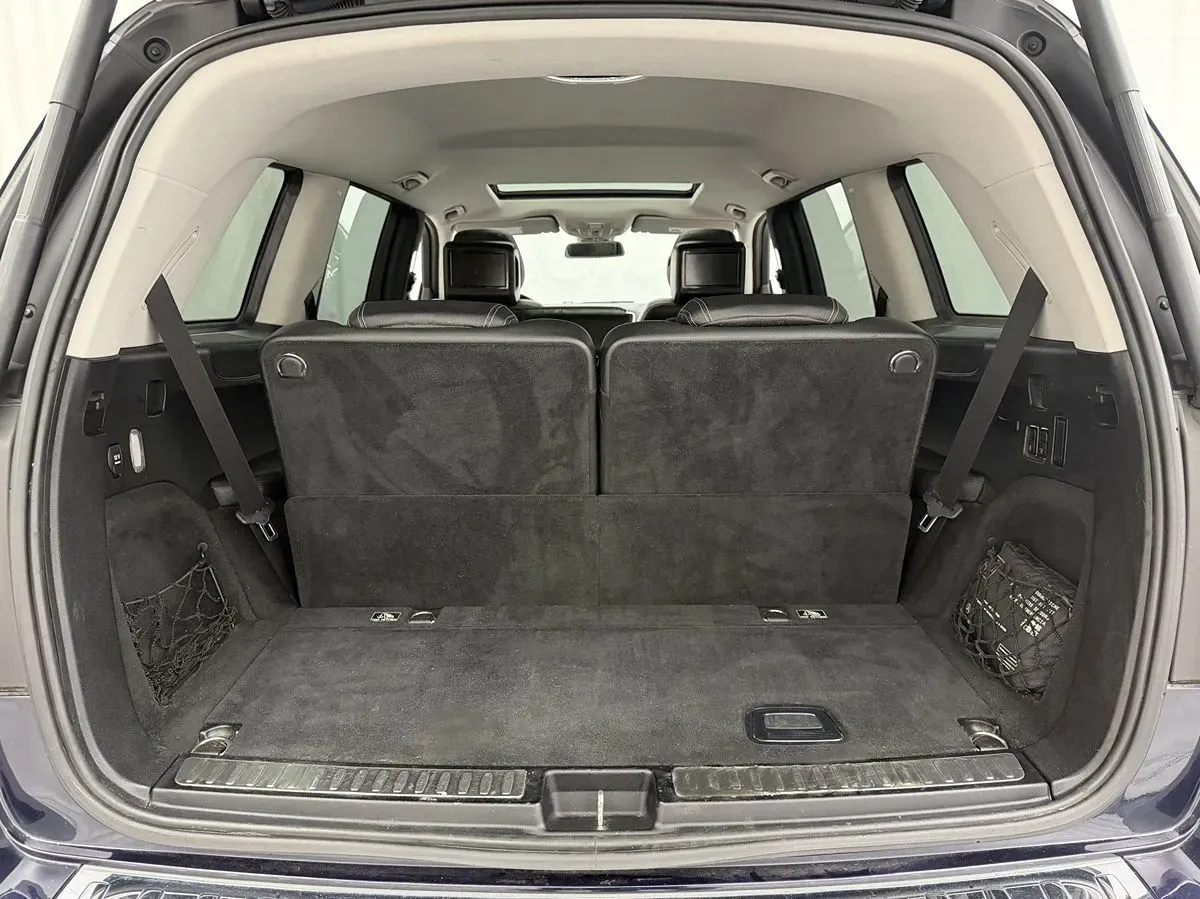 Mercedes-Benz GL-Class photo 32