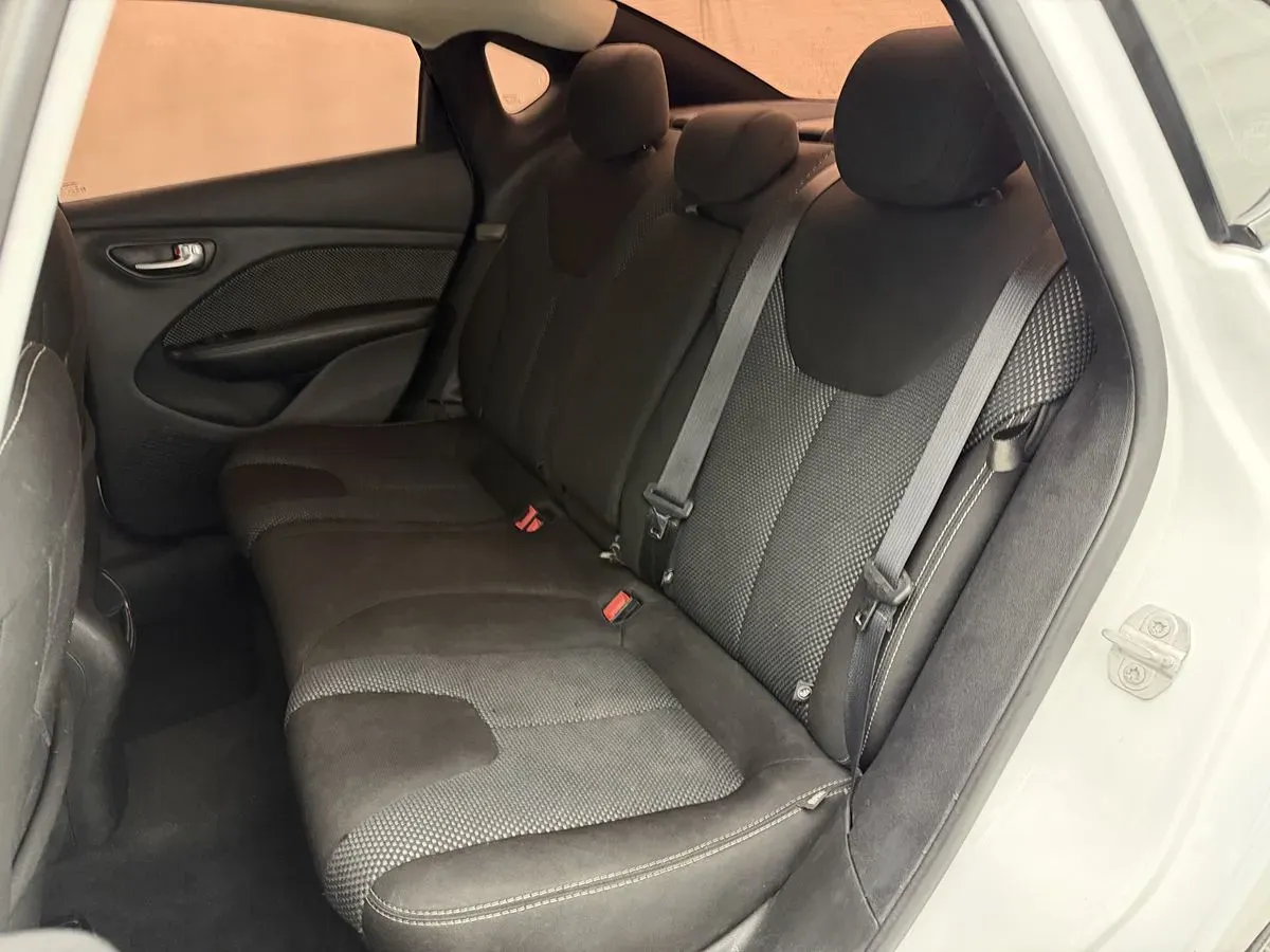 Dodge Dart photo 12