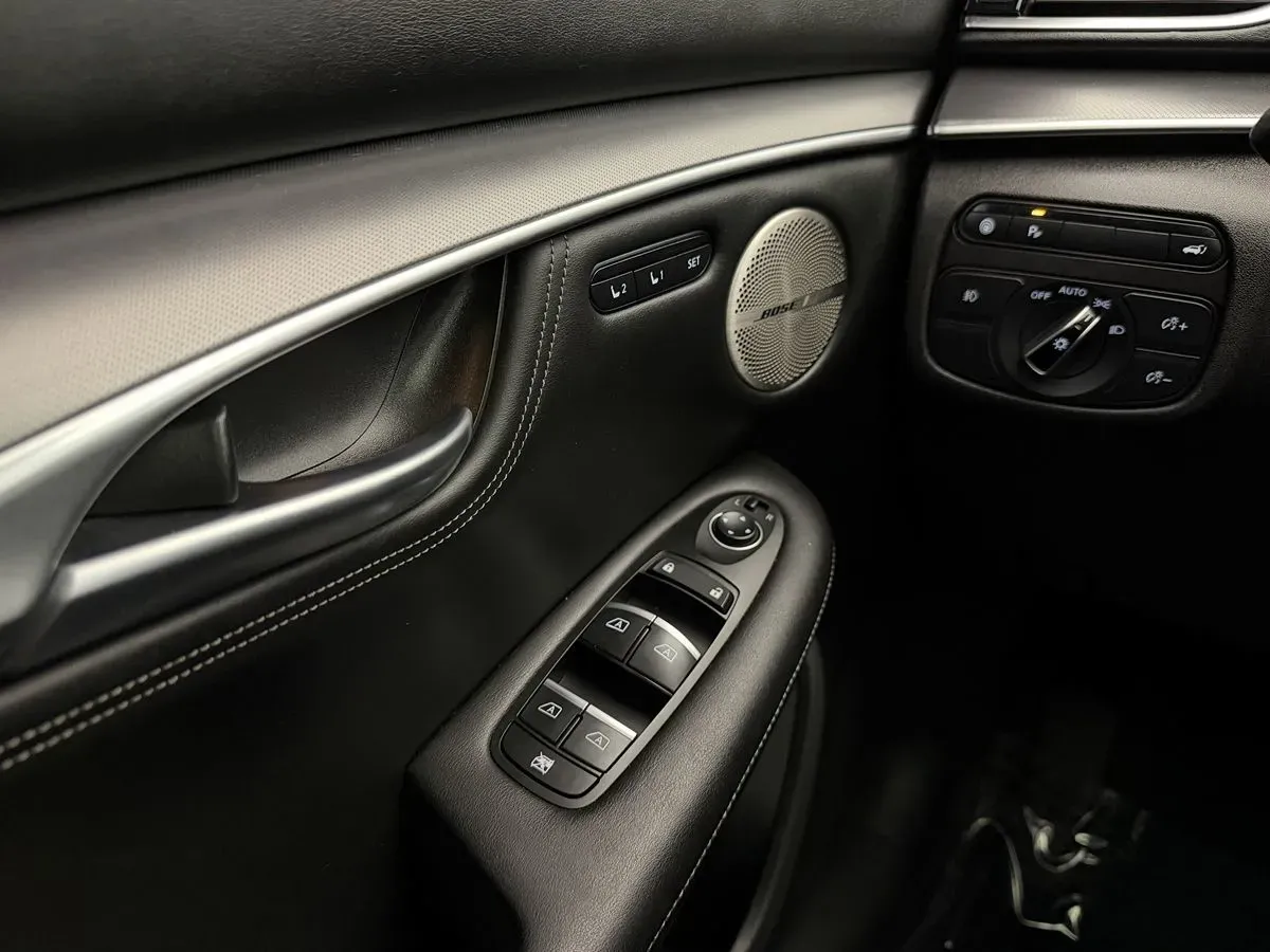 Infiniti QX55 photo 14