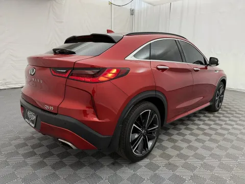 More photos of 2022 INFINITI QX55 ESSENTIAL at Autos of Chicago, IL