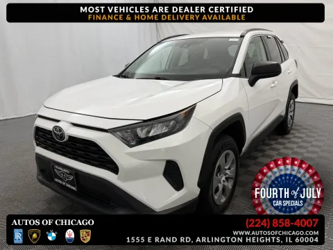 White 2019 Toyota RAV4 LE for sale in Arlington Heights, IL