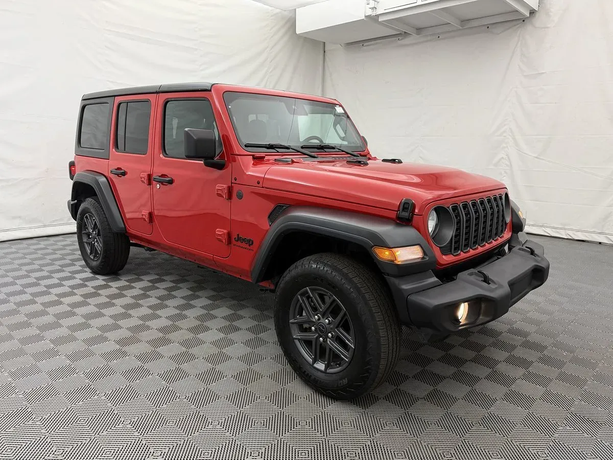 Jeep Wrangler photo 3