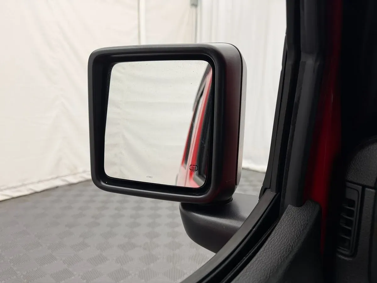 Jeep Wrangler photo 15