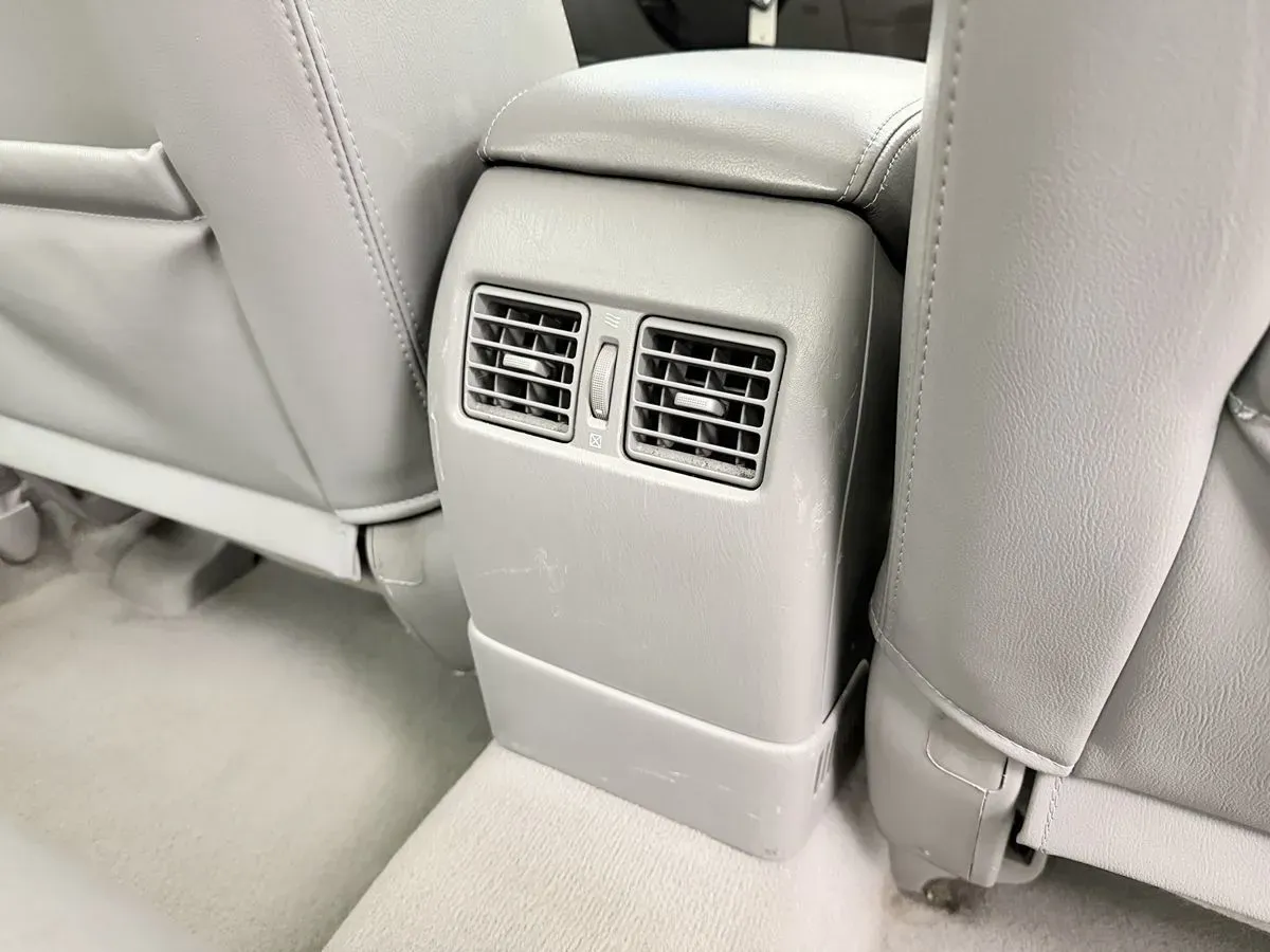Toyota Camry photo 15
