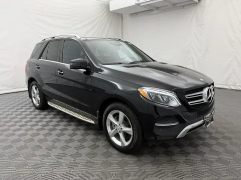 More photos of 2016 Mercedes-Benz GLE 350 at Autos of Chicago, IL
