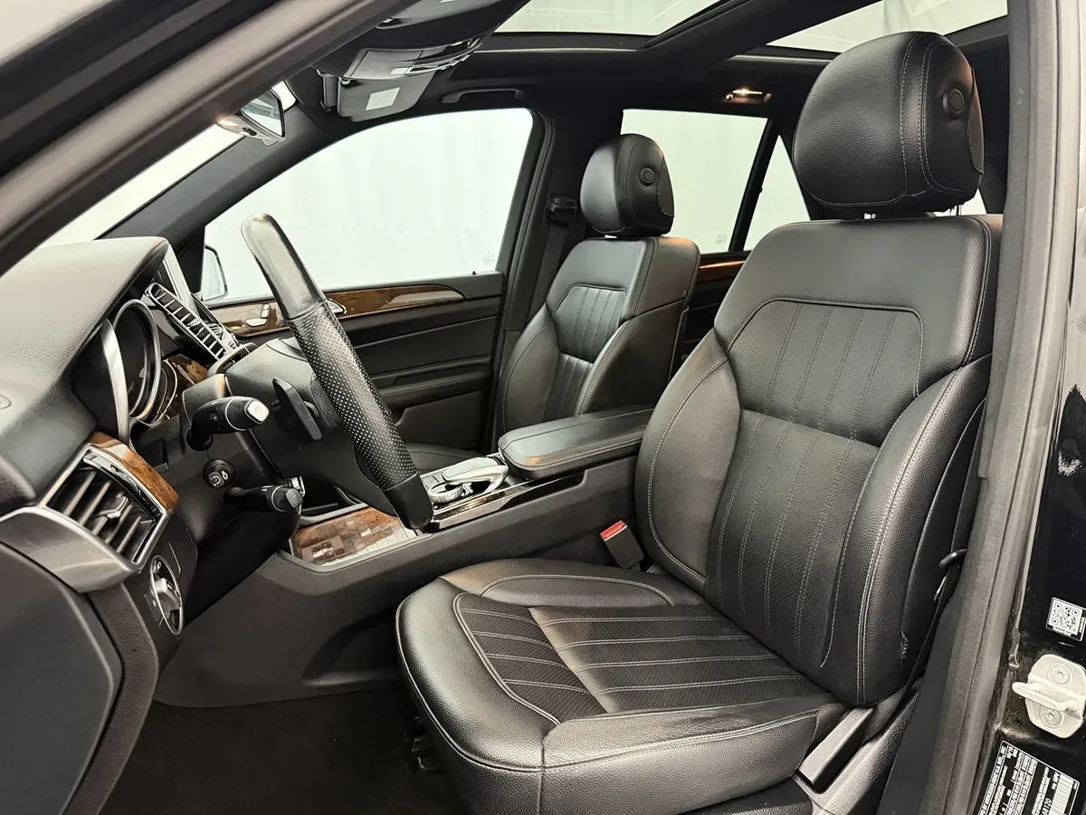 Mercedes-Benz GLE photo 10
