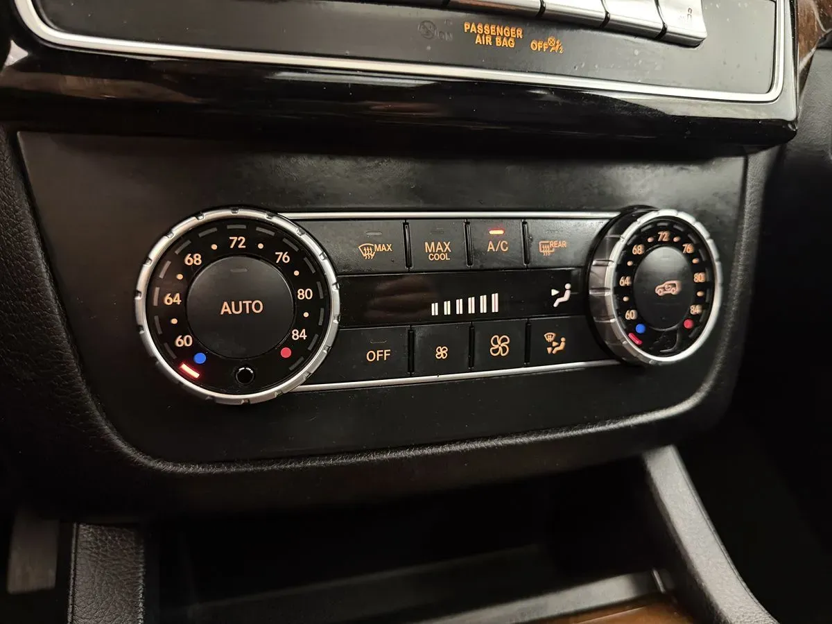 Mercedes-Benz GLE photo 25