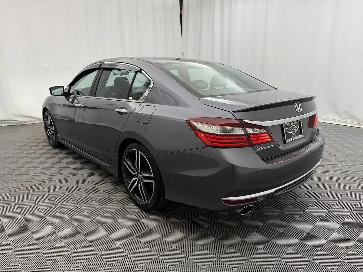 Honda Accord photo 7