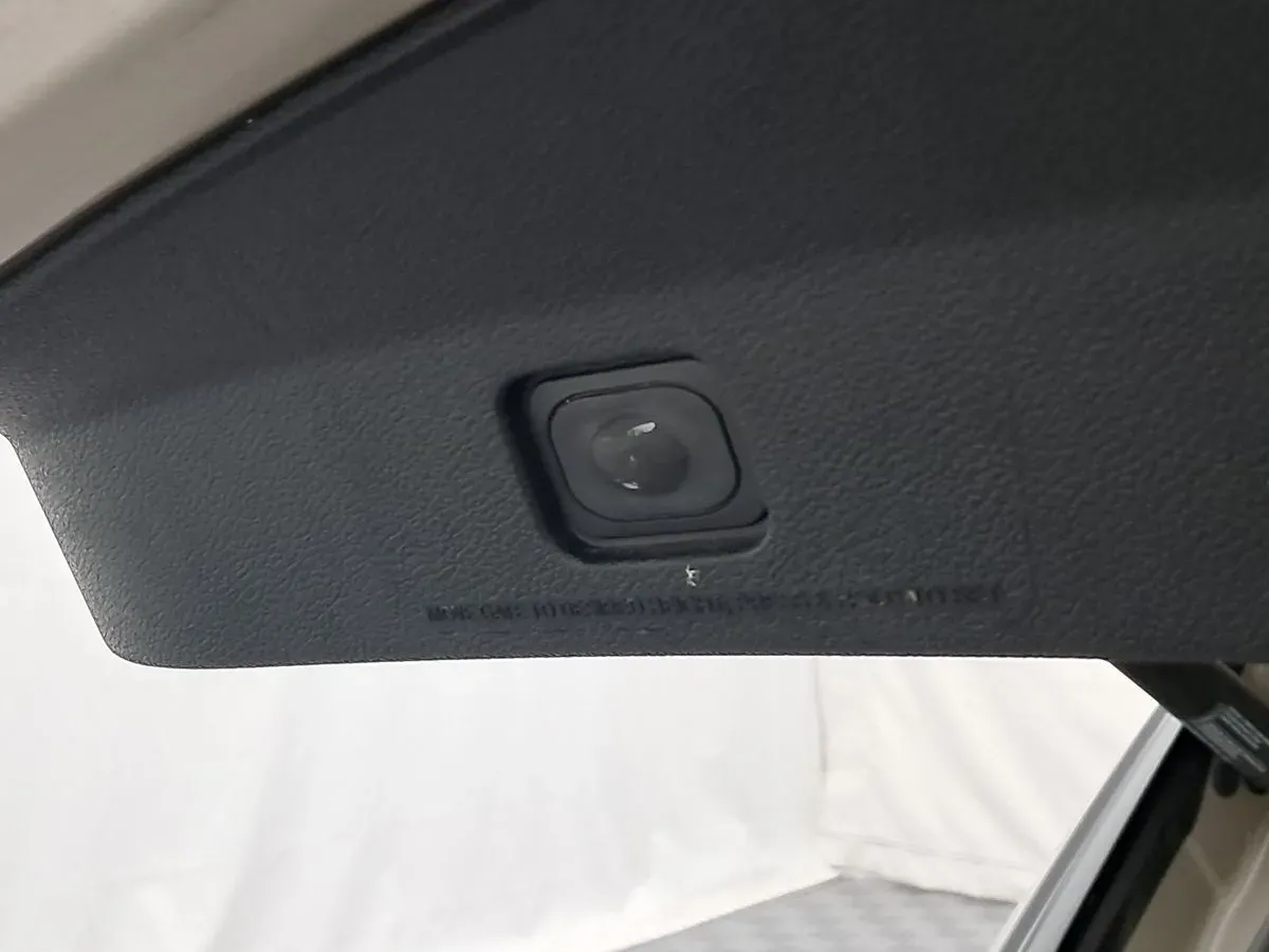 Ford Explorer photo 29