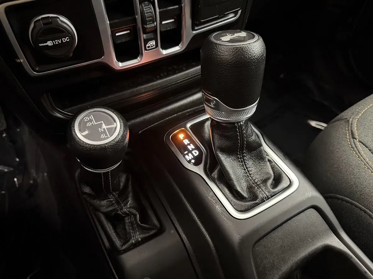Jeep Wrangler photo 28