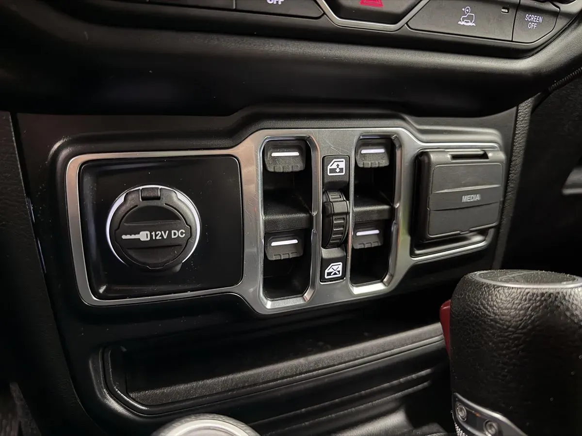 Jeep Gladiator photo 25