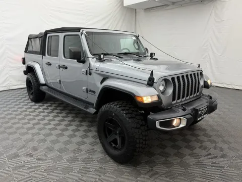 More photos of 2021 Jeep Gladiator Sport S at Autos of Chicago, IL