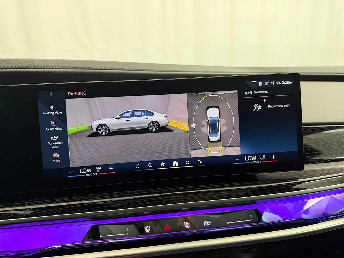 BMW 7 Series photo 59