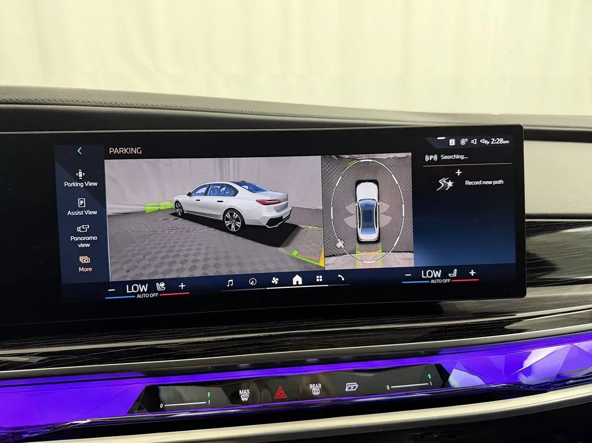 BMW 7 Series photo 60