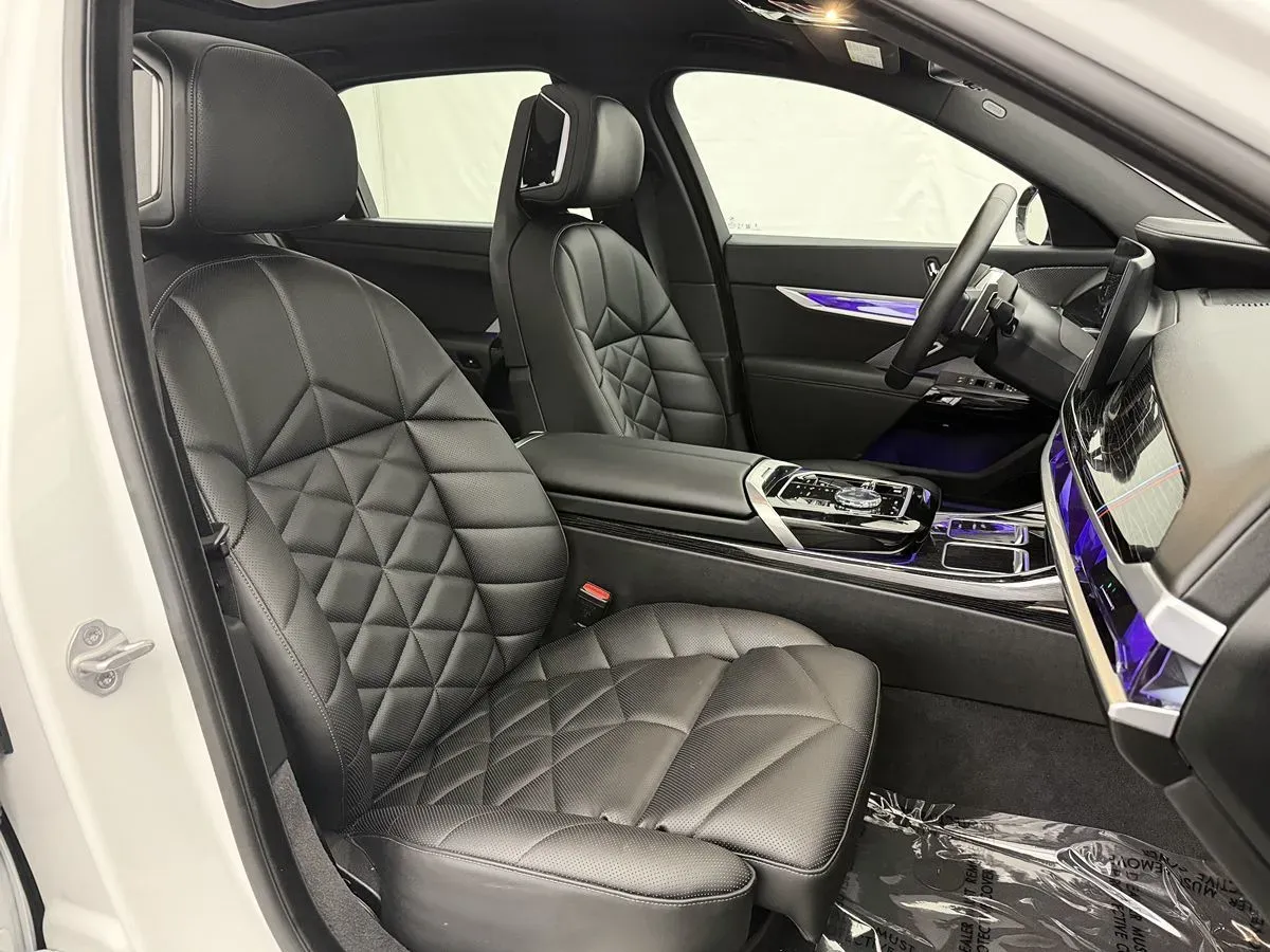 BMW 7 Series photo 77