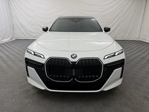 More photos of 2025 BMW 7 Series 740i xDrive at Autos of Chicago, IL