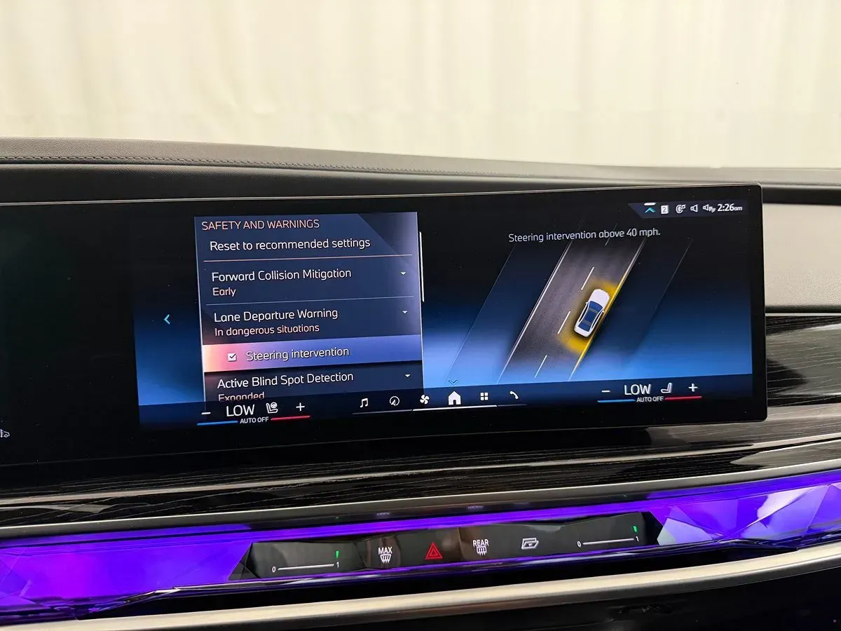 BMW 7 Series photo 26