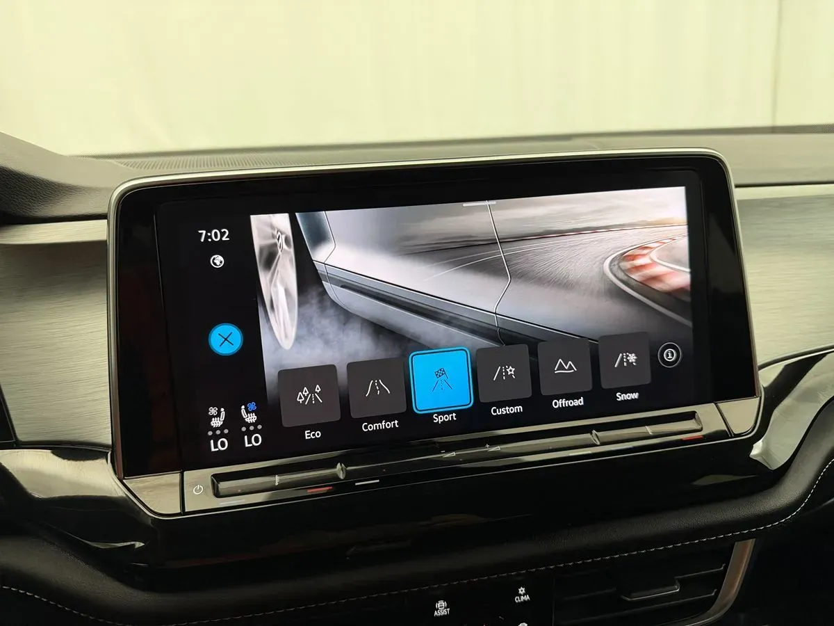 Volkswagen Atlas Cross Sport photo 25