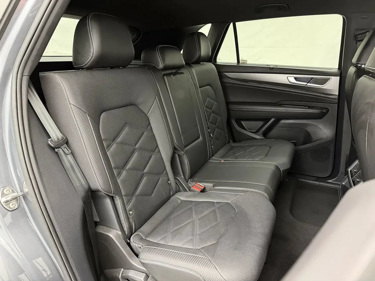 Volkswagen Atlas Cross Sport photo 36