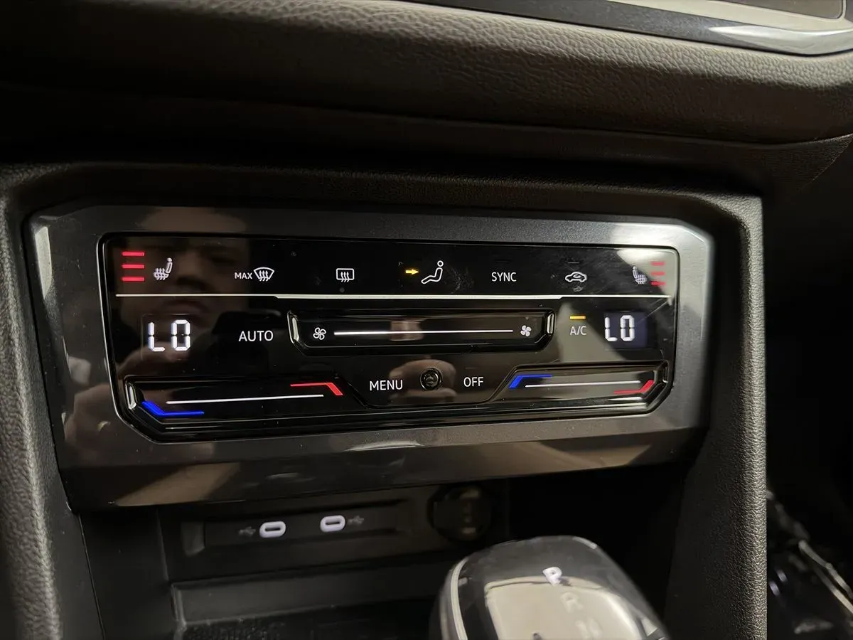 Volkswagen Tiguan photo 26