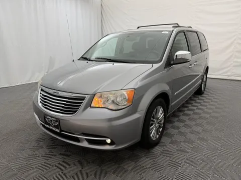 Photos of 2013 Chrysler Town & Country Touring-L for sale in Arlington Heights, IL at Autos of Chicago