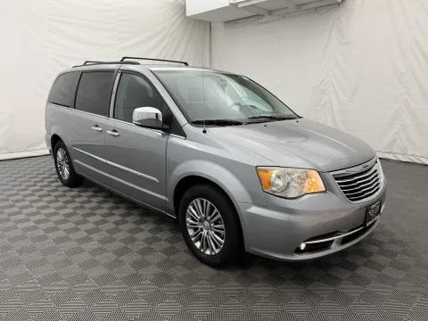 More photos of 2013 Chrysler Town & Country Touring-L at Autos of Chicago, IL