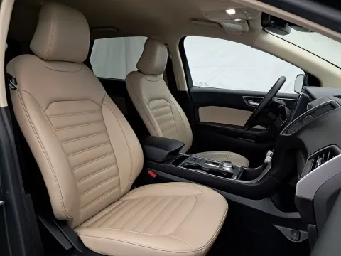 Another view of 2022 Ford Edge SEL for sale in Arlington Heights, IL at Autos of Chicago