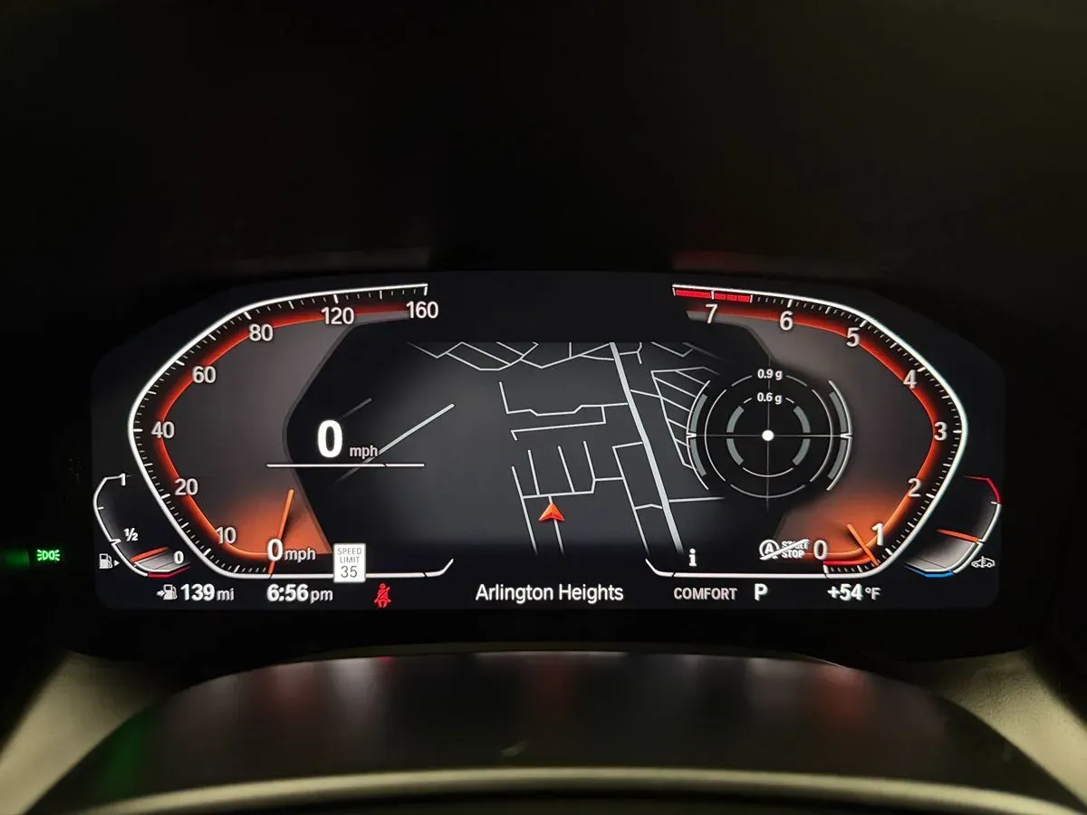 BMW 8 Series photo 15