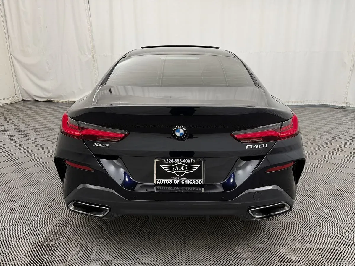 BMW 8 Series photo 6