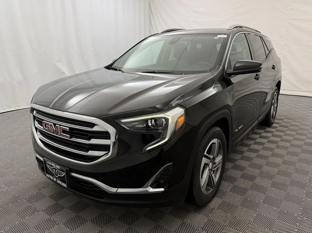 GMC Terrain photo 2
