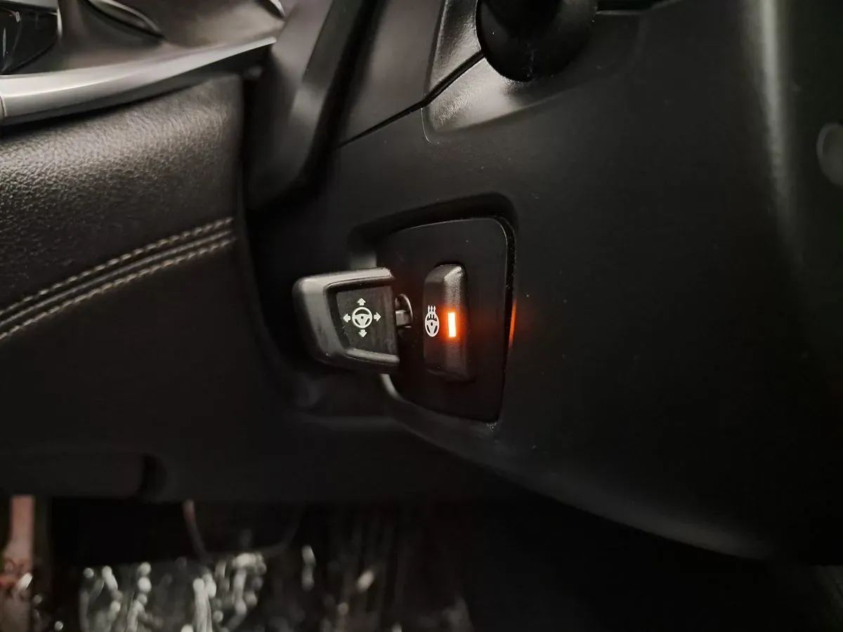 BMW 7 Series photo 13