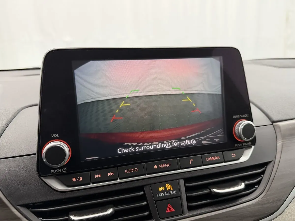 Nissan Altima photo 14