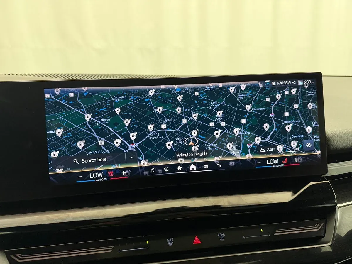 BMW 5 Series photo 36