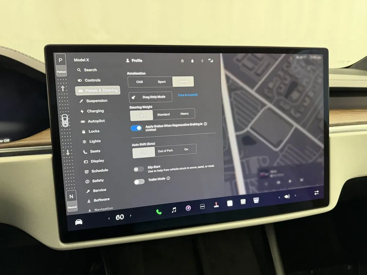 Tesla Model X photo 22